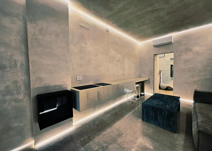 Dune At Spanish Steps Luxury Apartment-suite